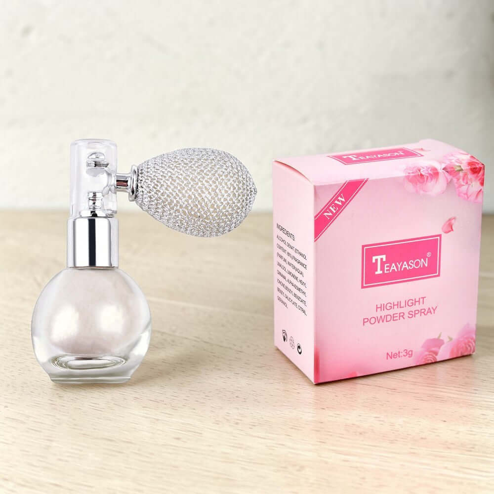 Teayasón highlight powder spray in a glass bottle with a unique pump design and pink floral packaging.